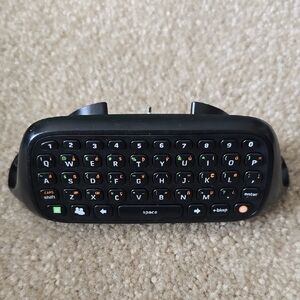 Black Wireless Gaming Keyboard Attachment